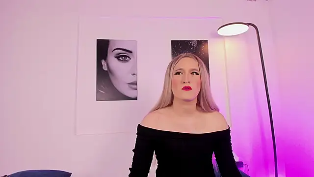 Snapshot of JESSI_NAOMI chatting on February 2025 12:52:01 AM JESSI NAOMI online show from February 2025 12:52:01 AM