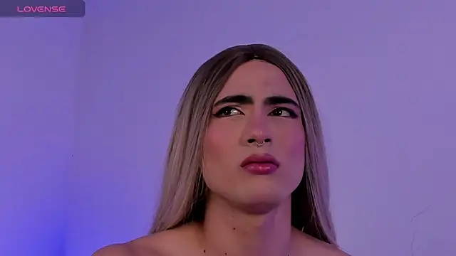 Snapshot of JESSI_NAOMI chatting on February 2025 01:30:02 AM JESSI NAOMI online show from February 2025 01:30:02 AM