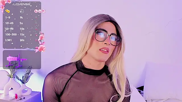 Snapshot of JESSI_NAOMI chatting on March 2025 05:29:02 AM JESSI NAOMI online show from March 2025 05:29:02 AM