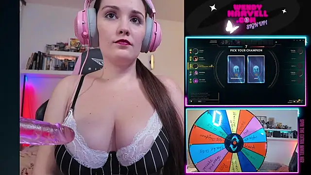 Snapshot of WendyMarvell_Official chatting on October 2025 05:46:02 PM WendyMarvell Official online show from October 2025 05:46:02 PM