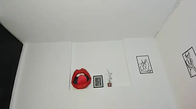 Snapshot of cloehonney chatting on January 2025 08:48:02 PM cloehonney online show from January 2025 08:48:02 PM