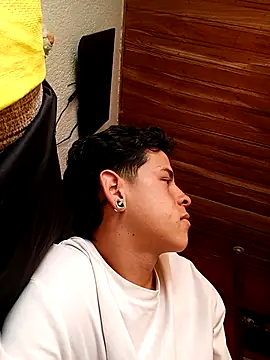 Ssan25 online show from April 2026 07:38:02 PM