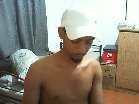 29YOURZ 28  online show from November 2025 03:42:02 AM