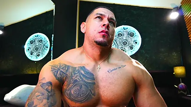 MassimoWalton2 online show from November 2025 02:02:01 PM