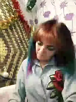 SweetLeila40 online show from December 2024 10:14:02 PM