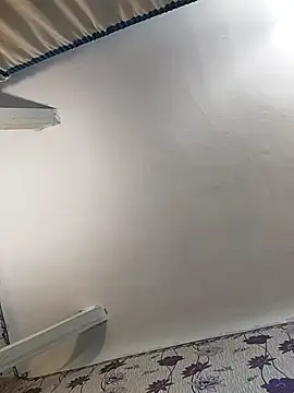 SweetLeila40 online show from February 2025 09:11:02 PM