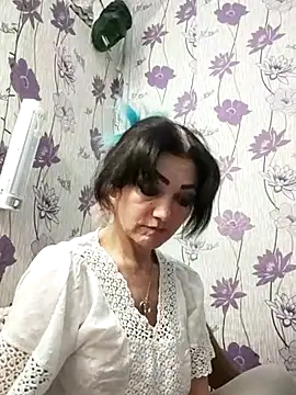 SweetLeila40 online show from February 2025 07:30:01 PM