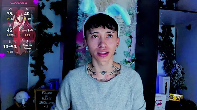 Snapshot of juniior_2311_ chatting on February 2025 10:20:01 PM juniior 2311 online show from February 2025 10:20:01 PM