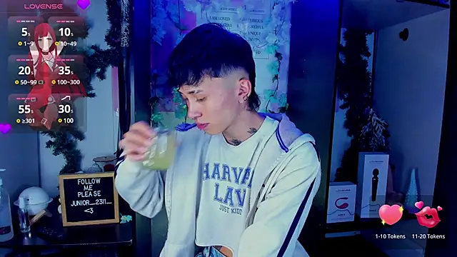 Snapshot of juniior_2311_ chatting on March 2025 11:38:02 PM juniior 2311 online show from March 2025 11:38:02 PM