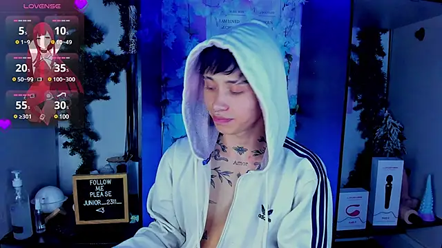 Snapshot of juniior_2311_ chatting on March 2025 02:45:01 AM juniior 2311 online show from March 2025 02:45:01 AM