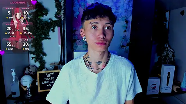 Snapshot of juniior_2311_ chatting on March 2025 12:11:01 AM juniior 2311 online show from March 2025 12:11:01 AM