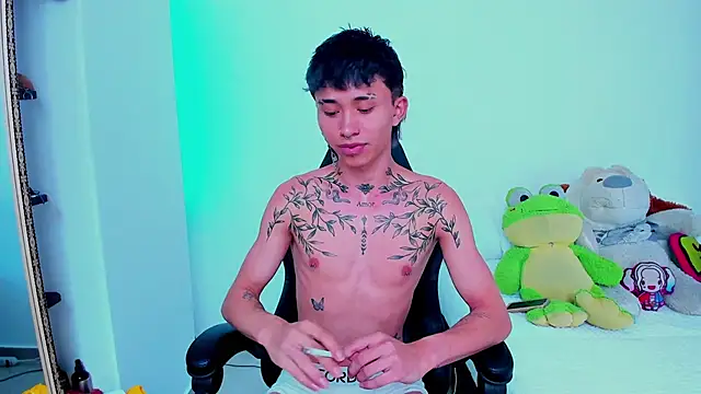 Snapshot of juniior_2311_ chatting on October 2025 07:14:02 PM juniior 2311 online show from October 2025 07:14:02 PM