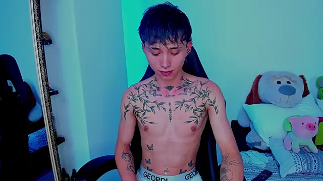 juniior 2311  online show from November 2025 07:02:02 PM