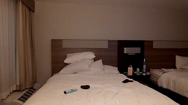 DamienSliick online show from April 2026 07:42:02 AM