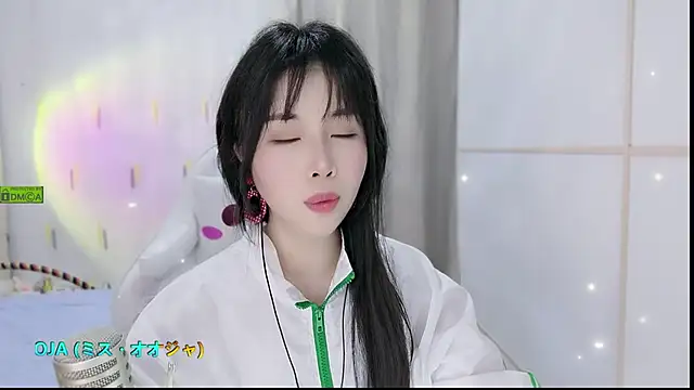 Snapshot of HK_angelchloe chatting on September 2025 02:04:01 AM HK angelchloe online show from September 2025 02:04:01 AM