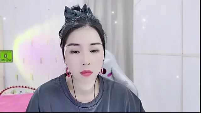 Snapshot of HK_angelchloe chatting on October 2025 12:51:02 AM HK angelchloe online show from October 2025 12:51:02 AM