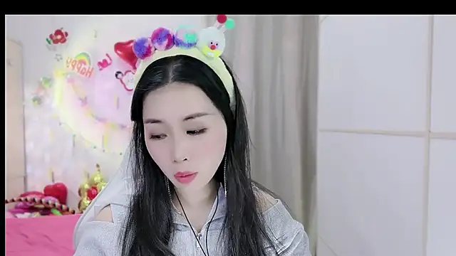 Snapshot of HK_angelchloe chatting on November 2025 01:04:02 AM HK angelchloe online show from November 2025 01:04:02 AM