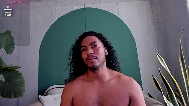 noah jones   online show from December 2025 07:31:01 PM