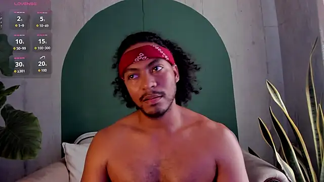 noah jones   online show from December 2025 05:43:02 PM