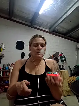 llASHll online show from November 2025 01:22:01 PM