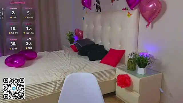 CassieMurr online show from February 2025 02:04:01 AM