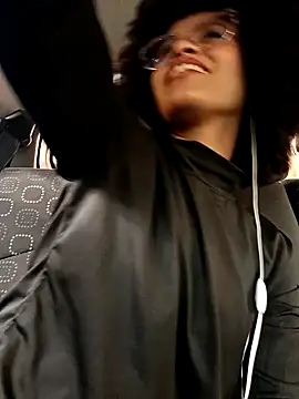 Snapshot of BlairSamy chatting on December 2024 07:48:02 PM BlairSamy online show from December 2024 07:48:02 PM