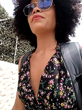 Snapshot of BlairSamy chatting on December 2024 05:51:02 PM BlairSamy online show from December 2024 05:51:02 PM