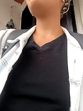 Snapshot of BlairSamy chatting on December 2024 06:10:01 PM BlairSamy online show from December 2024 06:10:01 PM