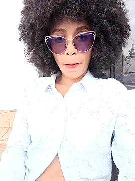 Snapshot of BlairSamy chatting on January 2025 03:55:02 PM BlairSamy online show from January 2025 03:55:02 PM