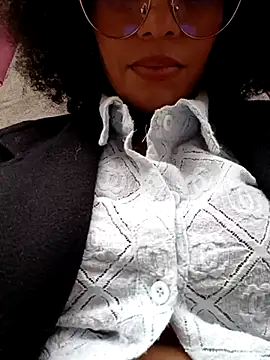 Snapshot of BlairSamy chatting on March 2025 06:50:02 PM BlairSamy online show from March 2025 06:50:02 PM