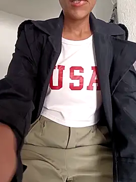 BlairSamy online show from December 2025 02:33:02 PM