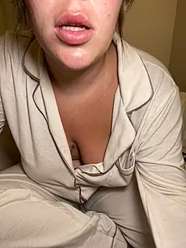 lilylush24 online show from February 2025 03:19:02 PM