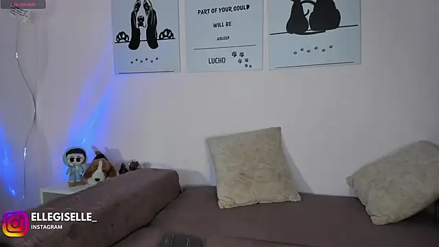 ElleGisellee online show from October 2025 02:23:02 AM