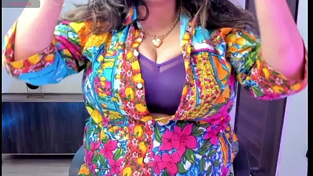 Snapshot of Gulabi_Queen chatting on March 2025 11:00:01 AM Gulabi Queen online show from March 2025 11:00:01 AM