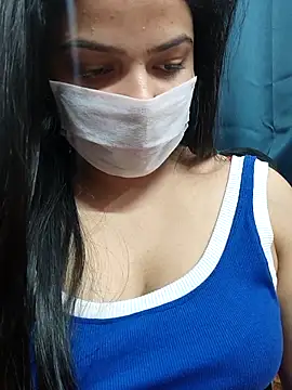 Myloveurvi online show from February 2026 12:38:01 PM