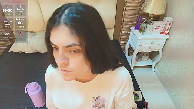 sofiaclauss online show from September 2025 07:40:02 PM