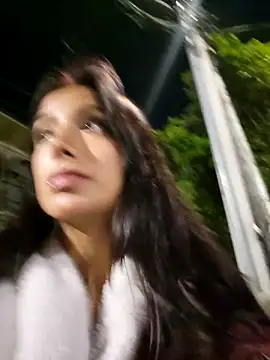 Snapshot of Lau1127 chatting on November 2025 01:18:01 AM Lau1127 online show from November 2025 01:18:01 AM