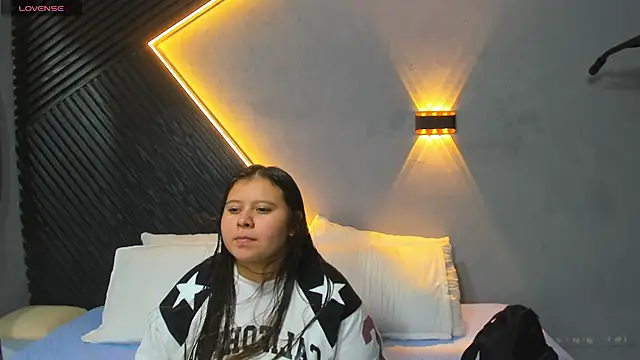 Laia and Aloby online show from July 2026 01:30:01 AM