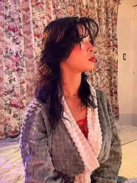 Kitty arts online show from April 2026 08:22:01 PM