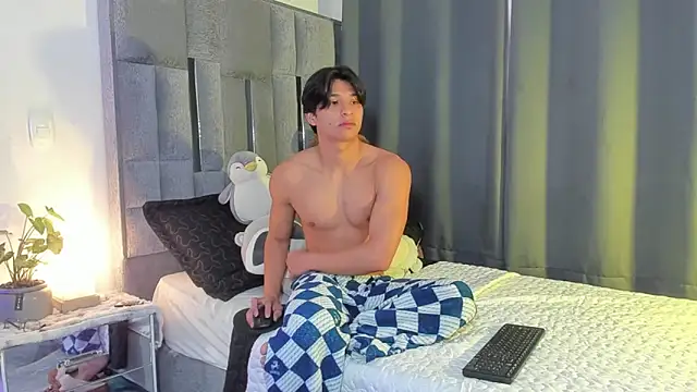 All3ssandr0 online show from February 2026 01:08:02 PM