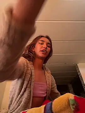 Nikol Rang   online show from February 2025 06:58:01 PM