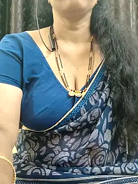 Snapshot of bhuvana555 chatting on October 2025 06:35:02 PM bhuvana555 online show from October 2025 06:35:02 PM