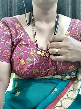 Snapshot of bhuvana555 chatting on November 2025 04:40:02 PM bhuvana555 online show from November 2025 04:40:02 PM