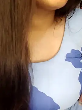 Sreya213 online show from April 2026 02:40:02 PM