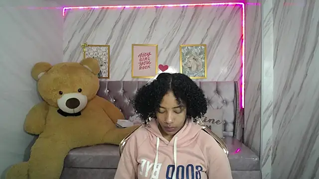 Violeth b online show from September 2025 12:50:02 PM