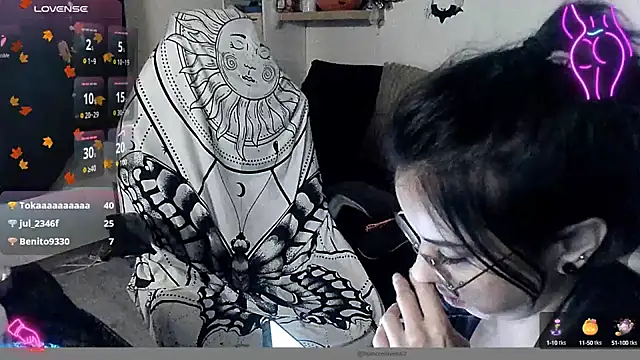 Snapshot of LisandreLaVenale chatting on December 2024 02:20:01 AM LisandreLaVenale online show from December 2024 02:20:01 AM