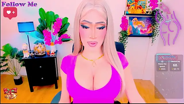 Snapshot of TwittyGirL9inch_exotic chatting on November 2025 08:31:01 AM TwittyGirL9inch exotic online show from November 2025 08:31:01 AM