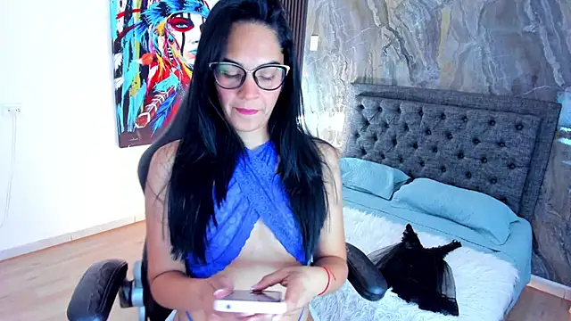 Carlota milf 30 online show from January 2025 01:31:02 PM