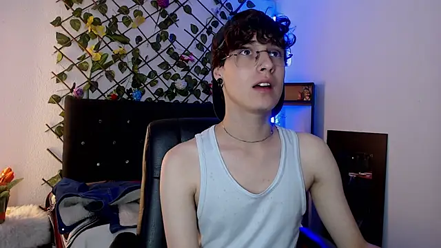 Jeam hot online show from December 2025 09:54:01 PM