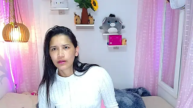 Alison Wiley online show from December 2025 09:16:02 AM